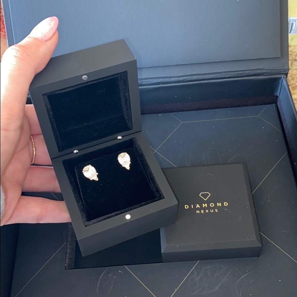 Diamond Nexus Earrings Pear Shaped